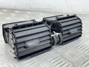 Дефлектор воздуховода центральный 1006806 Volvo XC60