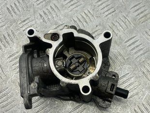 Вакуумний насос 06J145100G Audi A6