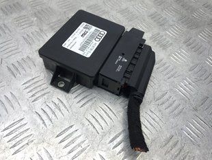Блок керування стоянковим гальмом 4H0907801E Audi A6