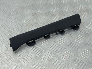 Облицовка стойки 4G88682044PK Audi A7
