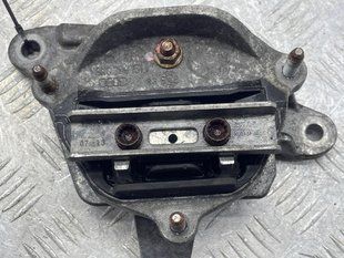 Опора / Подушка КП 8K0399151 Audi Q5
