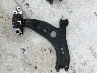 Рычаг 1K0407166C Volkswagen Tiguan