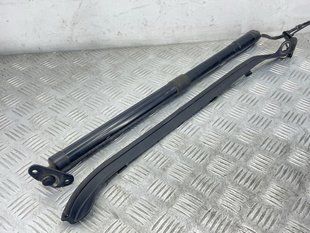 Привідний блок кришки багажника 7P6827851D Volkswagen Touareg