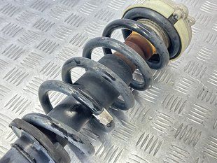 Пружина 4M0411105CF Audi Q7