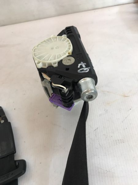 Ремень безопасности 4L1857705AV04 Audi Q7