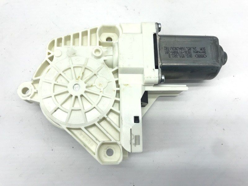 Мотор склопідйомника 8K0959802B Audi A6
