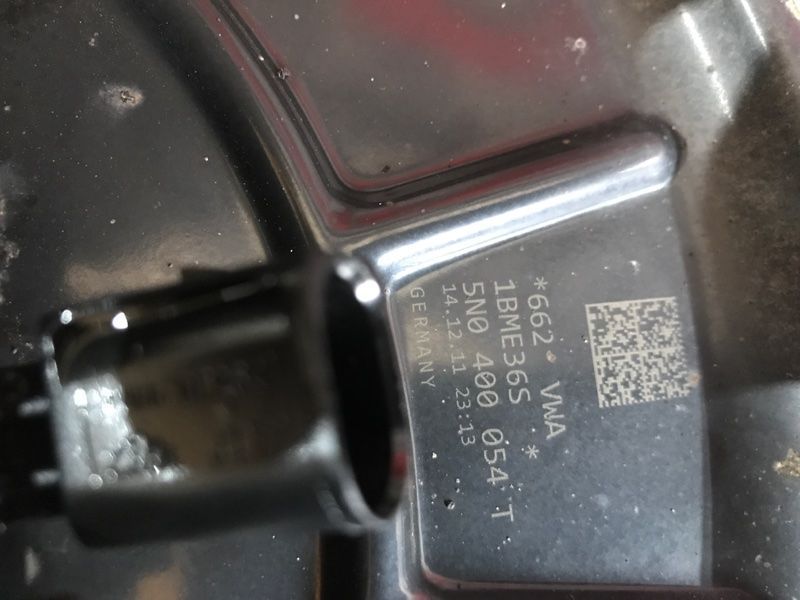 Поворотный кулак / Цапфа 1K0407256AA Volkswagen Tiguan