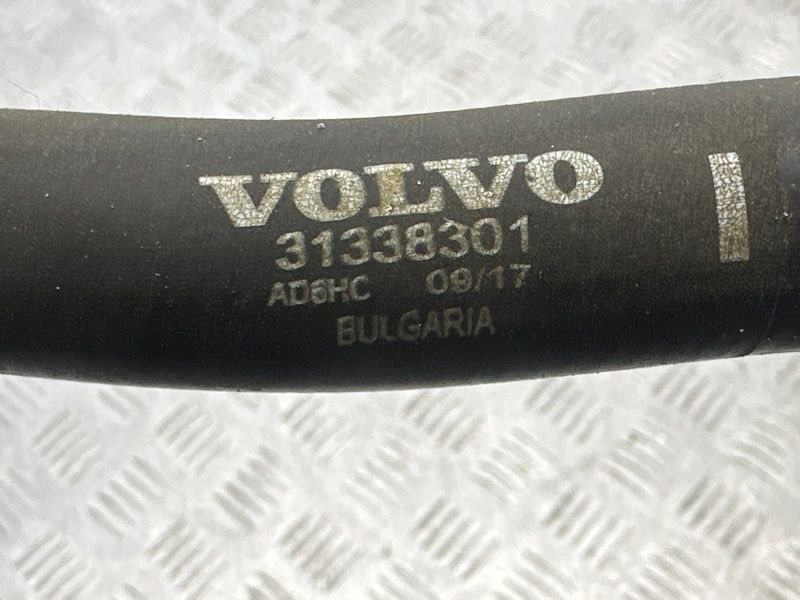 Шланг системы охлаждения 31338301 Volvo XC60