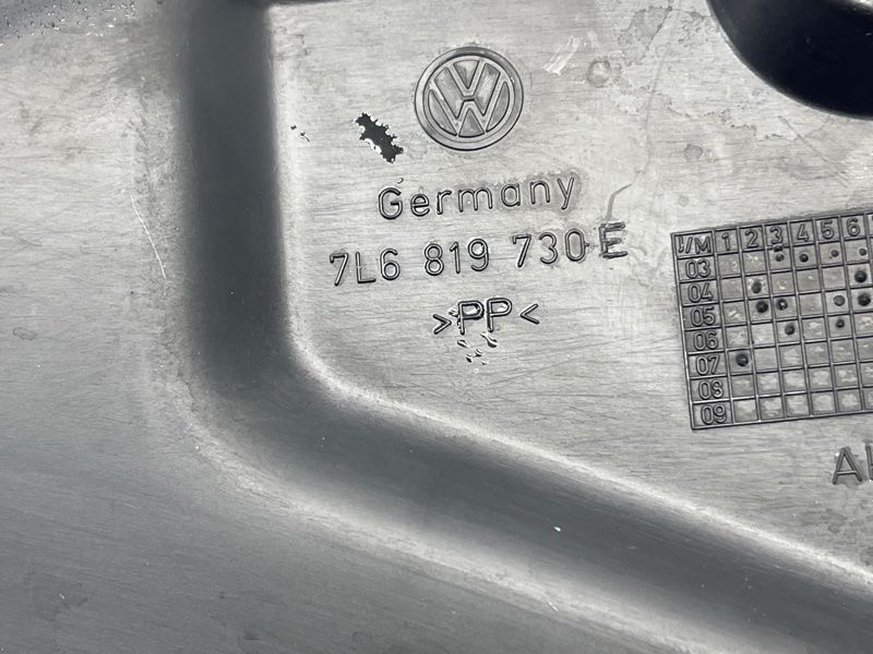 Накладка Volkswagen Touareg