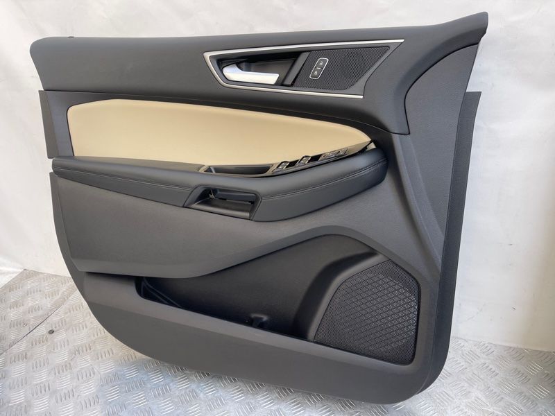 Карта / Обшивка двери Ford Edge