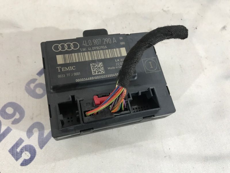 Блок управления двери 4L0907290A Audi Q7