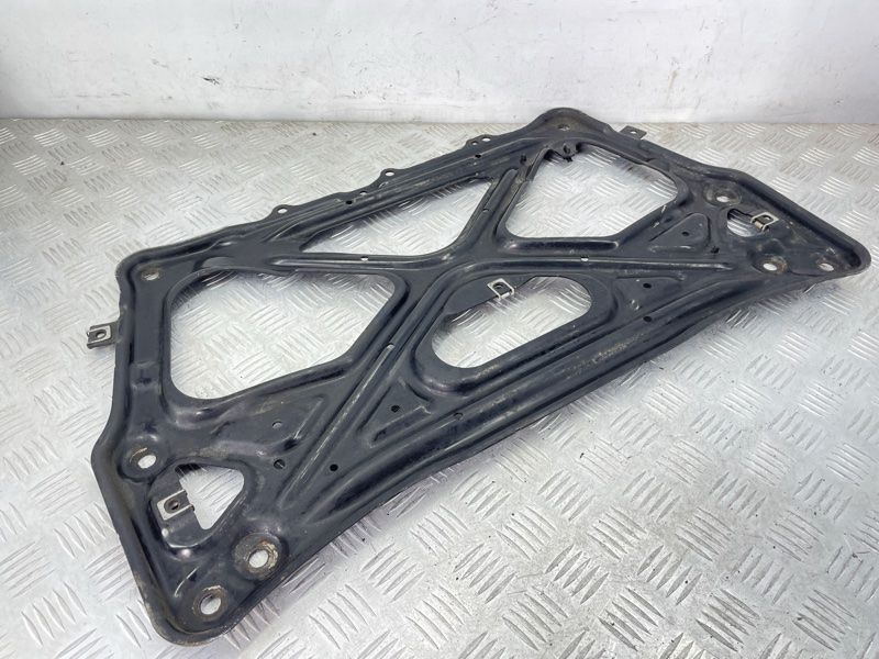 Распорка подрамника 4H0399345Q Audi Q5