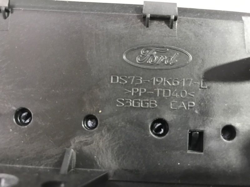 Дефлектор повітропроводу DS7319K617C Ford Fusion