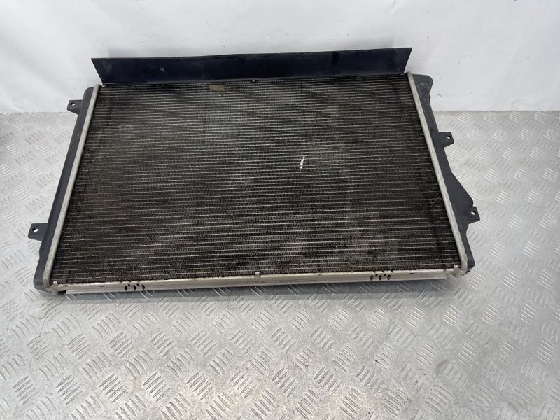 Радиатор охлаждения двигателя 5K0121253B Volkswagen CC