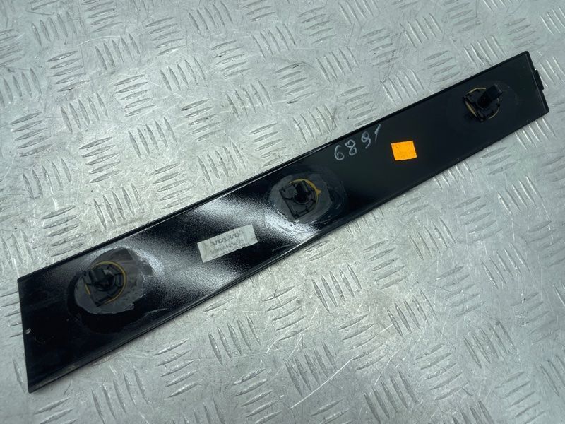 Накладка дверей 31688696 Volvo XC90