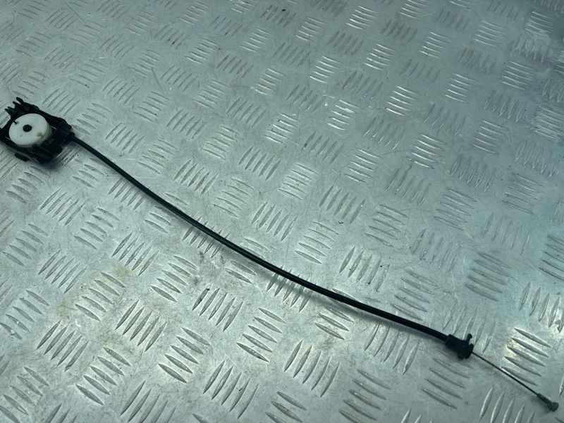 Трос капота 4G0823531A Audi A7