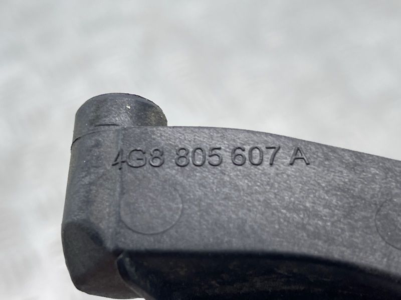 Кронштейн / Крепление фары 4G8805607A Audi A7