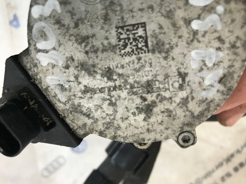 Насос системи охолодження 8K0965567 Audi Q7 Audi A6, Audi Q7