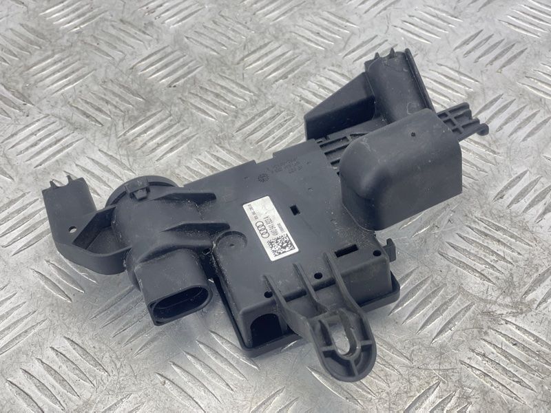 Блок распределительный 4M0941823A Audi Q7