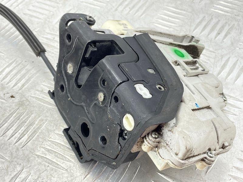 Замок задніх дверей 3C4839016D Audi Q7