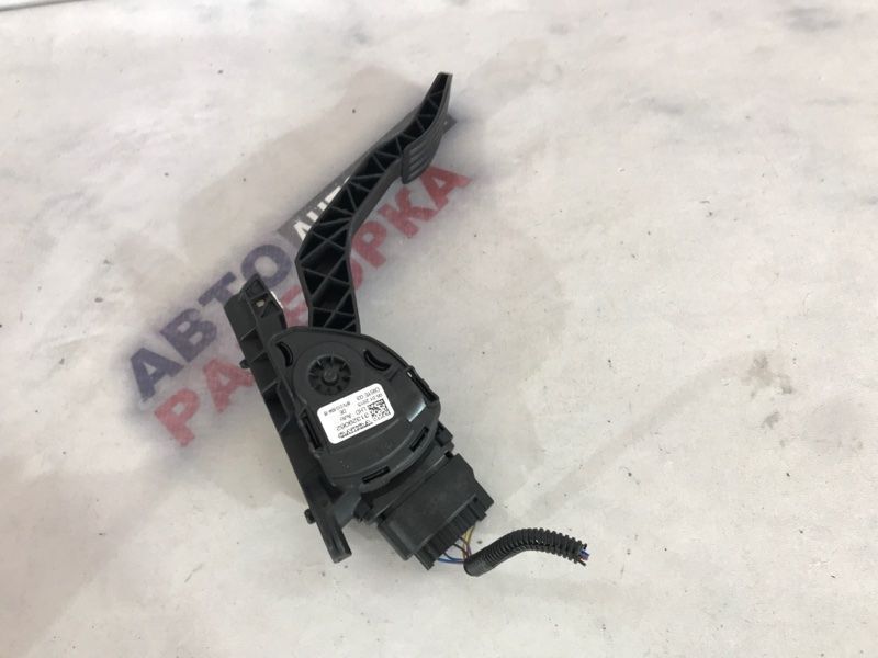 Педаль газу (акселератора) 31329062 Volvo XC60