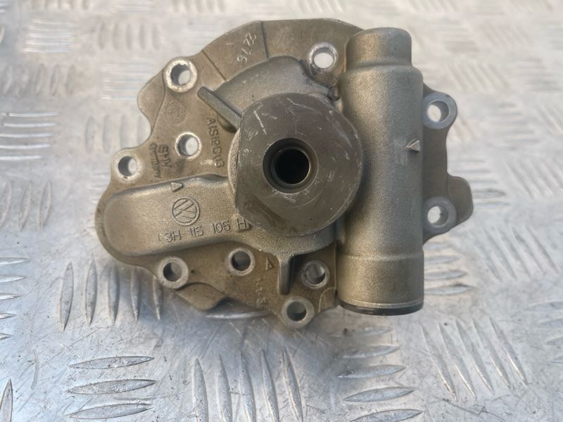 Масляний насос 03H115105H Volkswagen Touareg