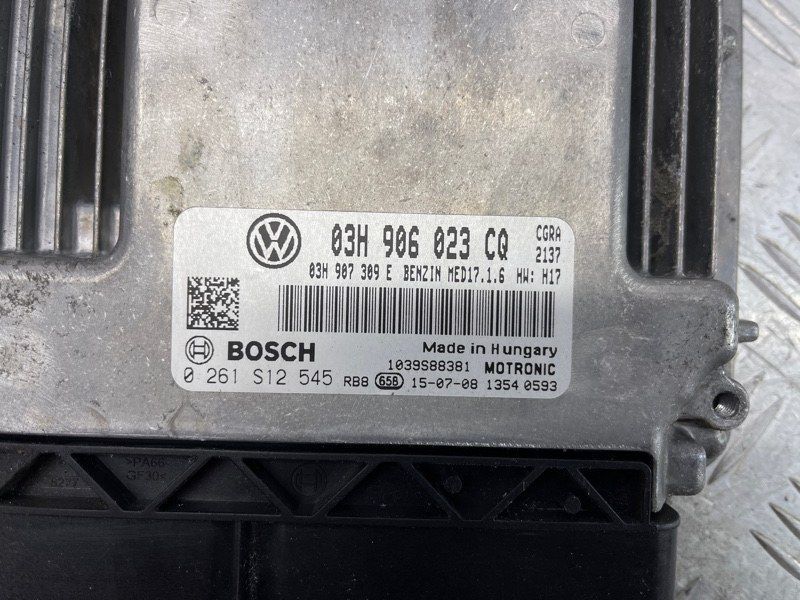 Блок управления двигателем 03H906023CQ Volkswagen Touareg