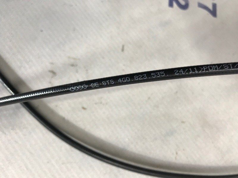 Трос капота 4G0823535 Audi A7