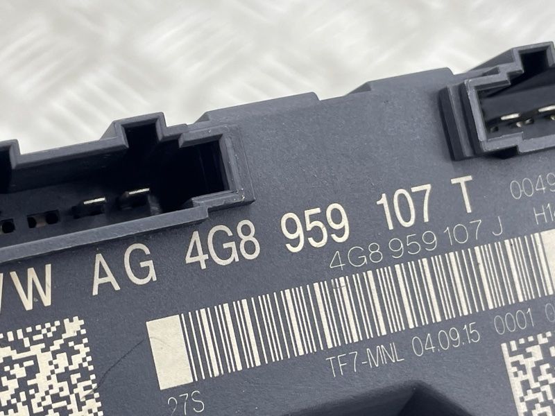 Блок керування кришкою багажника 4G8959107T Audi A7