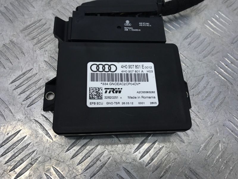 Блок керування стоянковим гальмом 4H0907801E Audi A6