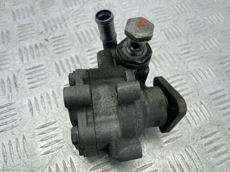 Насос гидроусилителя руля 7L8422154E Audi Q7