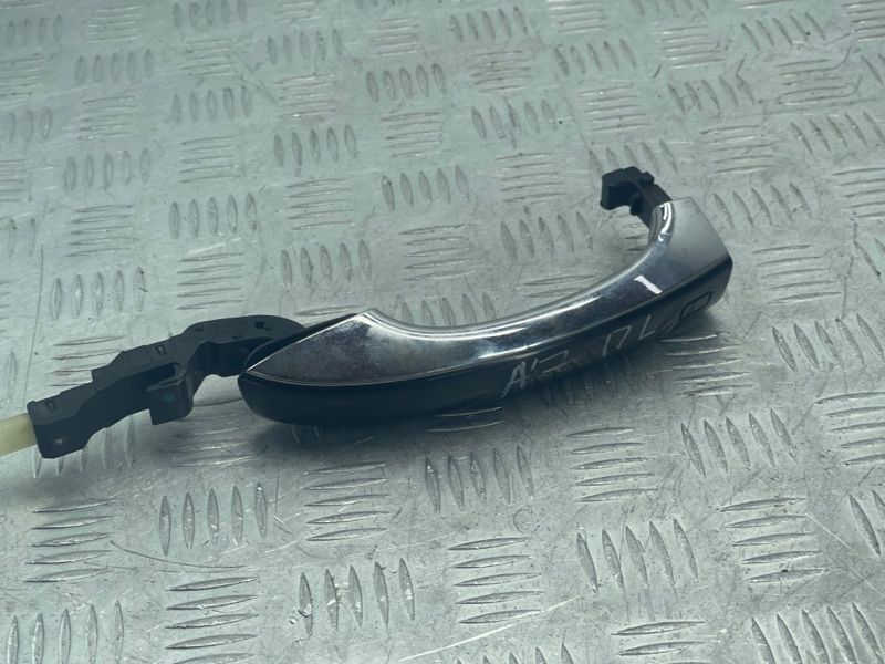 Ручка дверей (keyless) зовнішня 4H0837205B Audi A7
