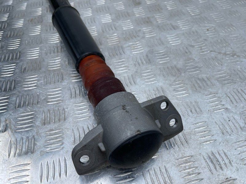 Стійка амортизатора 4G5513035F Audi A6