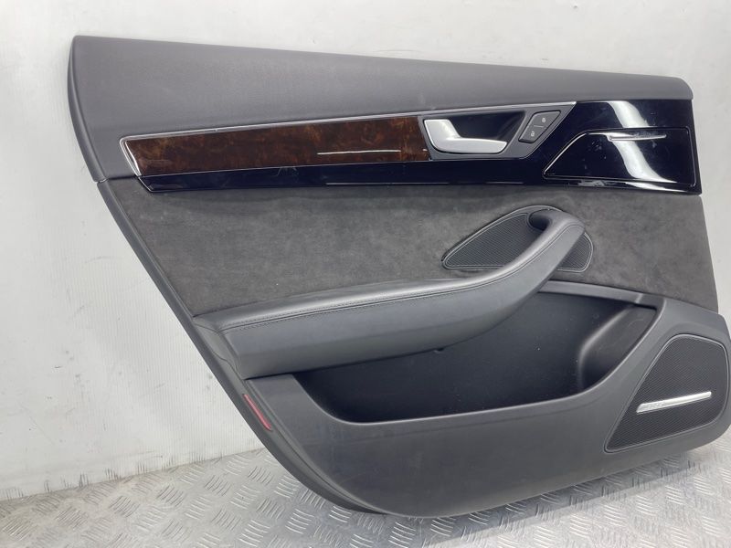 Обшивка дверей 4H4867303CWFA Audi A8