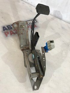 Педаль тормоза AV612467GA Ford Escape