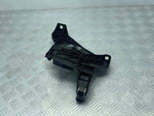 Кріплення фари 8R0941453A Audi Q5