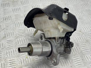 Бачок для гальмівної рідини 8K0611301A Audi A6