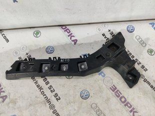 Направляющая / Крепление / Кронштейн бампера DS7317A881AD Ford Fusion