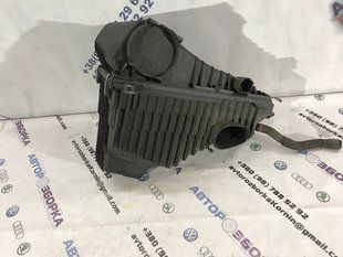Корпус повітряного фільтра 7L6129601BB Audi Q7