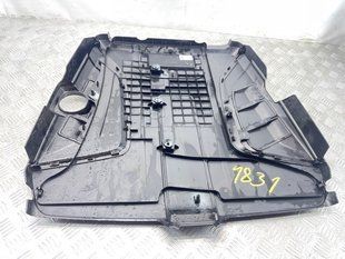 Накладка двигуна 4M0133849A Audi Q7