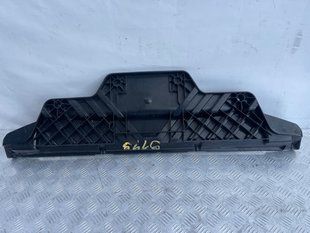 Кронштейн заднього бампера 4M0807329 Audi Q7