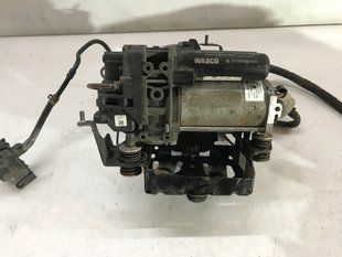 Компресор пневмопідвіски 4M0616005G Audi Q7