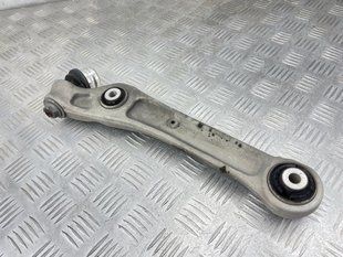 Рычаг передней подвески несущий нижний 8W0407155A Audi A4