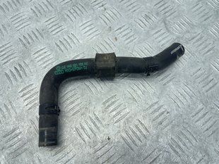 Патрубок системи охолодження 1K0121109AK Volkswagen Passat