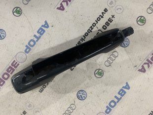 Ручка двери с бесключевым доступом внешняя 30663618 Volvo XC60