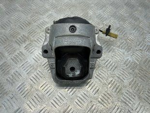 Опора / подушка двигуна 8R0199381 Audi A6