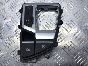 Накладка селектора АКПП 4M1713111FMNC Audi Q7