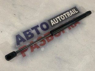 Газовий упор капота 4G8823359A Audi A7