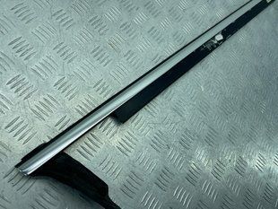 Молдинг / уплотнитель паза стекла (хром) 4G08532842ZZ Audi A6
