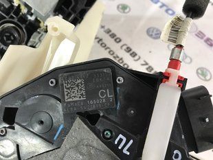 Замок передней двери AE8A5421813CF Ford Edge